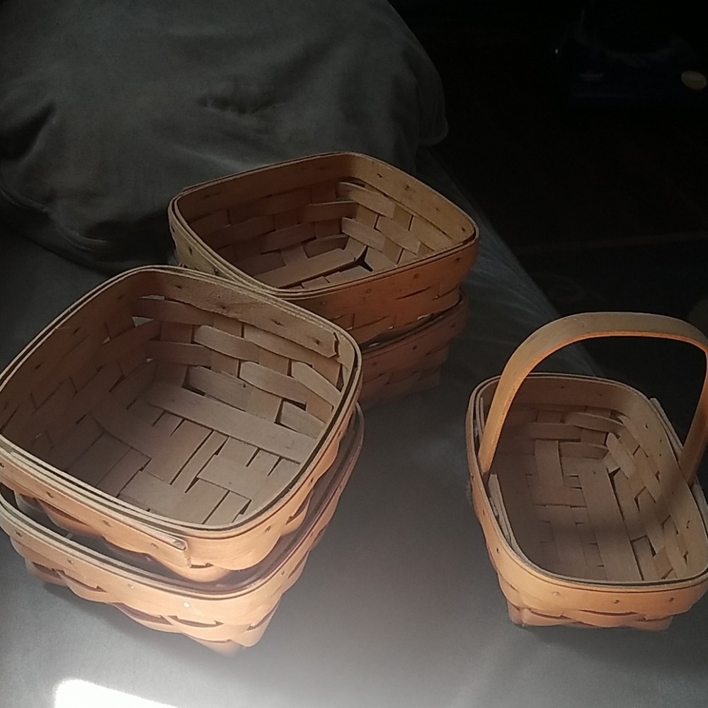 Lot of 5 Longaberger baskets.